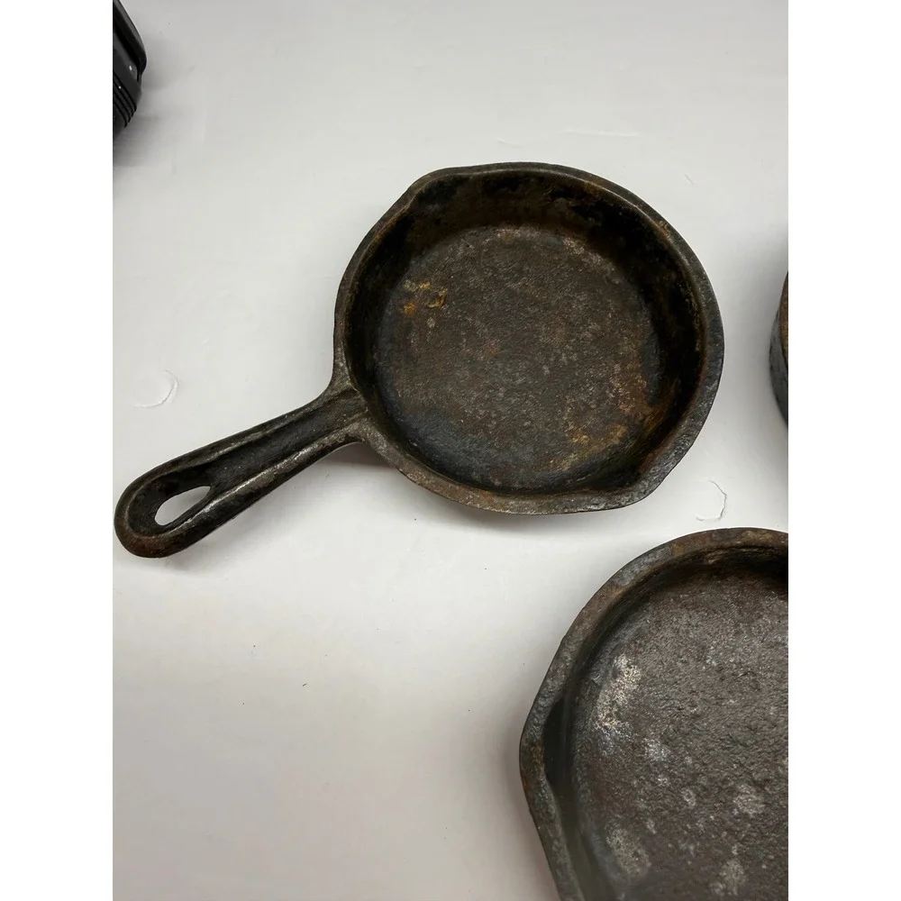 Vintage Miniature Cast Iron Skillet Set of 3 Small Toy Frying Pans Rustic Decor